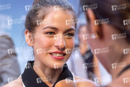 'Die geliebten Schwestern' Premiere, Weimar