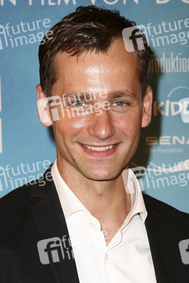 'Die geliebten Schwestern' Premiere, Essen
