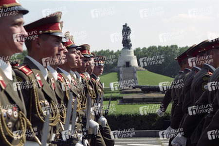 Verabschiedung der russischen Streitkräfte aus Deutschland, Berlin