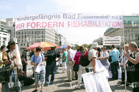Protest der in der DDR Zwangsadoptierten, Berlin