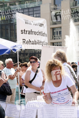 Protest der in der DDR Zwangsadoptierten, Berlin