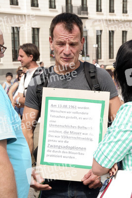 Protest der in der DDR Zwangsadoptierten, Berlin