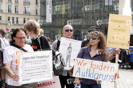 Protest der in der DDR Zwangsadoptierten, Berlin