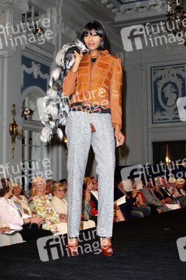 Liz Malraux Couture Modenschau, Hamburg