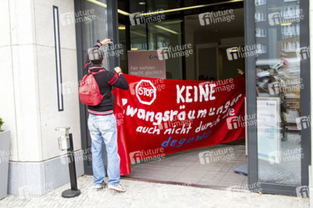 'Zwangsräumung stoppen' Aktion, Berlin