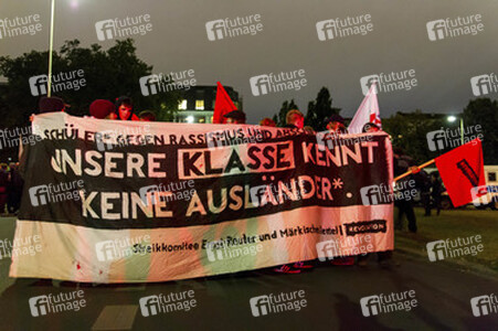 Demonstration am Kreuzberger Oranienplatz, Berlin