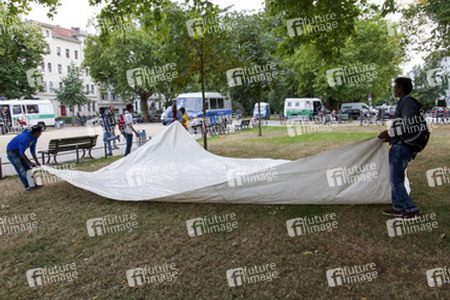 Flüchtlinge protestieren am Kreuzberger Oranienplatz, Berlin