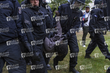 Flüchtlinge protestieren am Kreuzberger Oranienplatz, Berlin