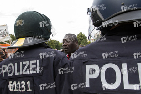 Flüchtlinge protestieren am Kreuzberger Oranienplatz, Berlin