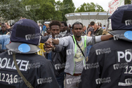 Flüchtlinge protestieren am Kreuzberger Oranienplatz, Berlin