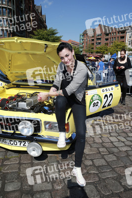 Start der 7. Hamburg-Berlin-Klassik Oldie-Rallye, Hamburg