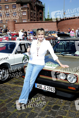 Start der 7. Hamburg-Berlin-Klassik Oldie-Rallye, Hamburg