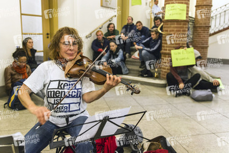 Go-In in der Senatsverwaltung, Berlin