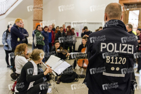 Go-In in der Senatsverwaltung, Berlin