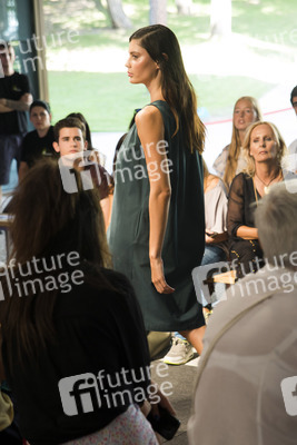 Poe Fashion Show, Madrid