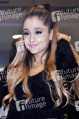 Ankunft von Ariana Grande in Japan