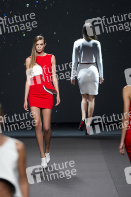 Amaya Arzuaga Fashion Show, Fashion Week Madrid