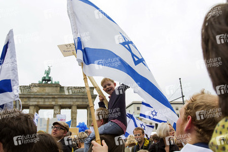 'Deutschland steht auf: Nie wieder Judenhass!' Demonstration, Berlin