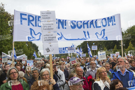 'Deutschland steht auf: Nie wieder Judenhass!' Demonstration, Berlin