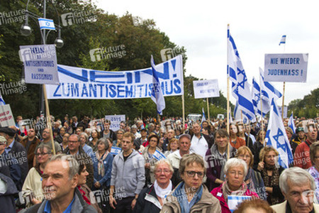 'Deutschland steht auf: Nie wieder Judenhass!' Demonstration, Berlin