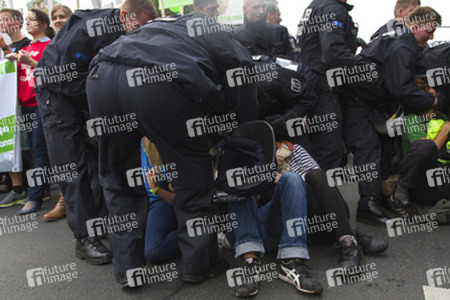 Gegendemonstration zum 'Marsch für das Leben', Berlin