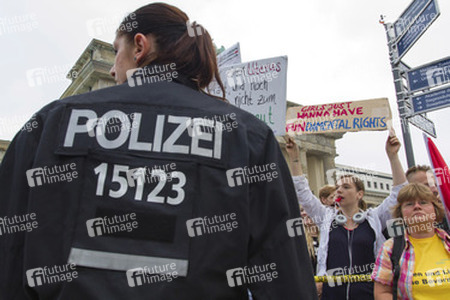 Gegendemonstration zum 'Marsch für das Leben', Berlin