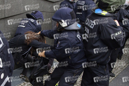 Gegendemonstration zum 'Marsch für das Leben', Berlin