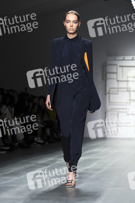 J.JS Lee Fashion Show, London Fashion Week