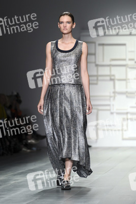 J.JS Lee Fashion Show, London Fashion Week