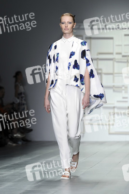 J.JS Lee Fashion Show, London Fashion Week