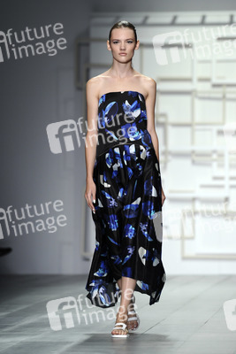 J.JS Lee Fashion Show, London Fashion Week