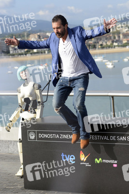 'Autómata' Photocall, San Sebastian Film Festival 2014