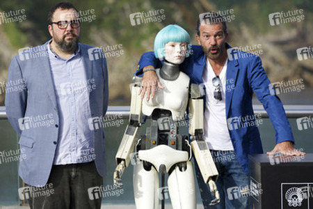 'Autómata' Photocall, San Sebastian Film Festival 2014