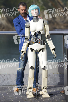 'Autómata' Photocall, San Sebastian Film Festival 2014