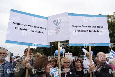 'Deutschland steht auf: Nie wieder Judenhass!' Demonstration, Berlin