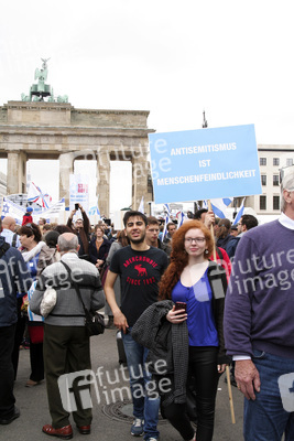 'Deutschland steht auf: Nie wieder Judenhass!' Demonstration, Berlin