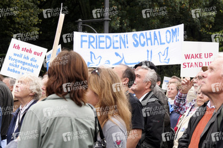'Deutschland steht auf: Nie wieder Judenhass!' Demonstration, Berlin