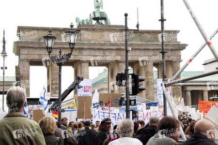 'Deutschland steht auf: Nie wieder Judenhass!' Demonstration, Berlin