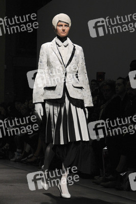 Anrealage Fashion Show, Fashion Week Paris