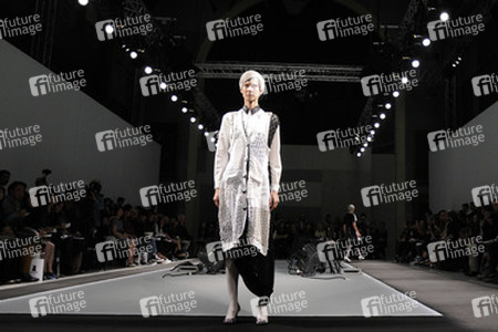 Anrealage Fashion Show, Fashion Week Paris