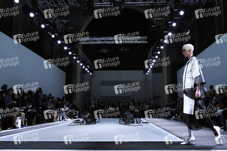 Anrealage Fashion Show, Fashion Week Paris