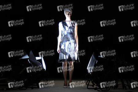 Anrealage Fashion Show, Fashion Week Paris