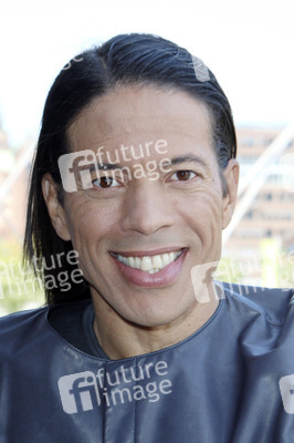 Jorge Gonzalez präsentiert 'E! in the City', Hamburg