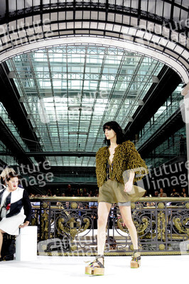 John Galliano Fashion Show, Fashion Week Paris
