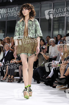 John Galliano Fashion Show, Fashion Week Paris