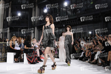 John Galliano Fashion Show, Fashion Week Paris