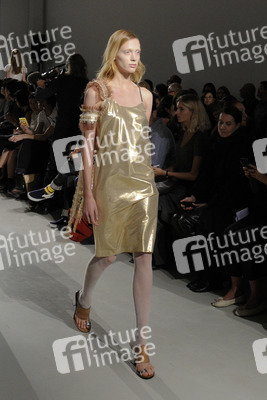 Veronica Branquinho Fashion Show, Fashion Week Paris