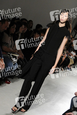 Veronica Branquinho Fashion Show, Fashion Week Paris