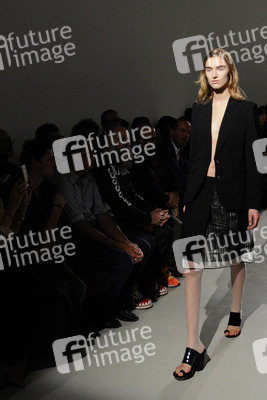 Veronica Branquinho Fashion Show, Fashion Week Paris