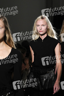 Veronica Branquinho Fashion Show, Fashion Week Paris
